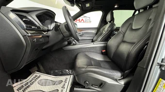 2018 Volvo XC90 T6 Momentum 7-Passenger - miniatura 16