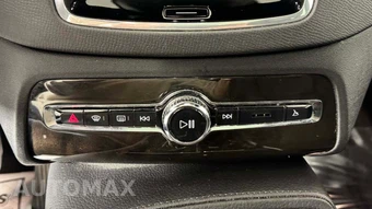 2018 Volvo XC90 T6 Momentum 7-Passenger - miniatura 31