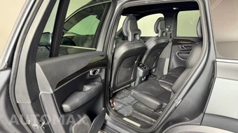 2018 Volvo XC90 T6 Momentum 7-Passenger - miniatura 32