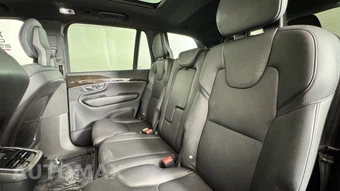 2018 Volvo XC90 T6 Momentum 7-Passenger - miniatura 35