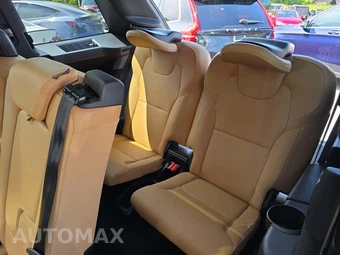 2018 Volvo XC90 T6 Momentum 7-Passenger - miniatura 14