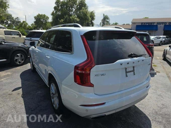 2018 Volvo XC90 T6 Momentum 7-Passenger - miniatura 2