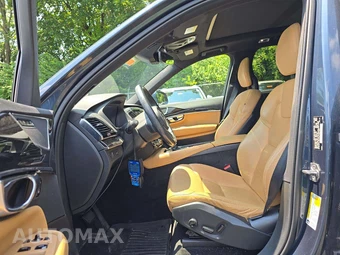 2018 Volvo XC90 T6 Momentum 7-Passenger – miniatura 6