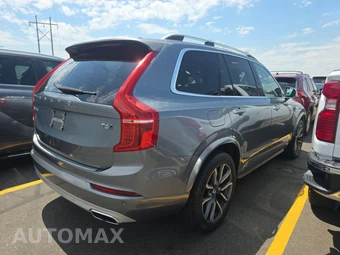 2018 Volvo XC90 T6 Momentum 7-Passenger - miniatura 4