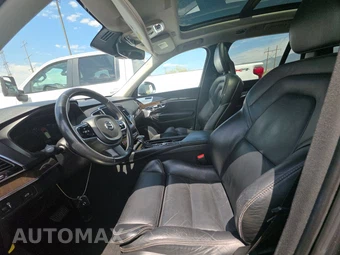 2018 Volvo XC90 T6 Momentum 7-Passenger - miniatura 7