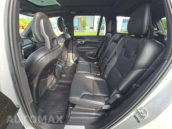 2018 Volvo XC90 T6 Momentum 7-Passenger - miniatura 10