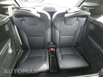 2018 Volvo XC90 T6 Momentum 7-Passenger - miniatura 11