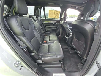 2018 Volvo XC90 T6 Momentum 7-Passenger - miniatura 14