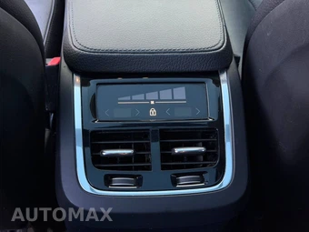 2018 Volvo XC90 T6 Momentum 7-Passenger – miniatura 16