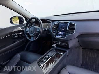 2018 Volvo XC90 T6 Momentum 7-Passenger – miniatura 8