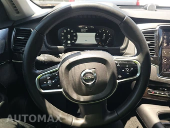 2018 Volvo XC90 T6 Momentum 7-Passenger - miniatura 10