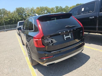 2018 Volvo XC90 T6 Momentum 7-Passenger - miniatura 6