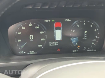 2018 Volvo XC90 T6 Momentum 7-Passenger - miniatura 12