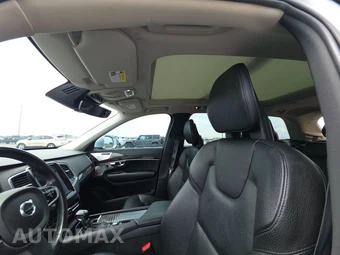 2018 Volvo XC90 T6 Momentum 7-Passenger - miniatura 21