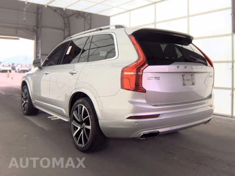 2018 Volvo XC90 T6 Momentum 7-Passenger - miniatura 6