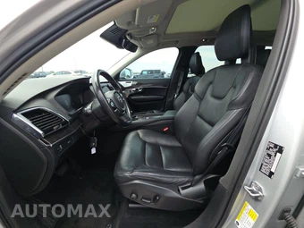 2018 Volvo XC90 T6 Momentum 7-Passenger - miniatura 7