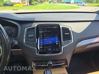 2018 Volvo XC90 T6 Momentum 7-Passenger - miniatura 10
