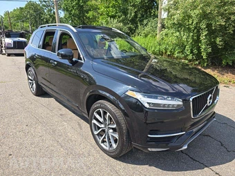 2018 Volvo XC90 T6 Momentum 7-Passenger - miniatura 4