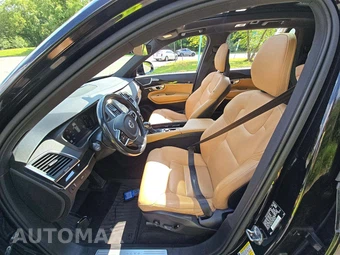 2018 Volvo XC90 T6 Momentum 7-Passenger - miniatura 6