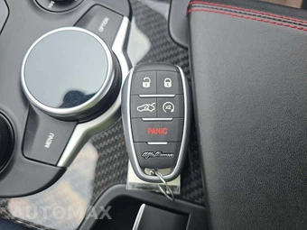 2019 Alfa Romeo Giulia Quadrifoglio - miniatura 5