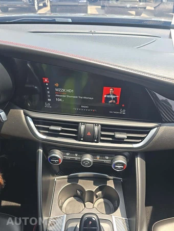 2019 Alfa Romeo Giulia Quadrifoglio - miniatura 7
