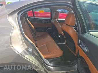 2019 Alfa Romeo Giulia Sport – miniatura 16
