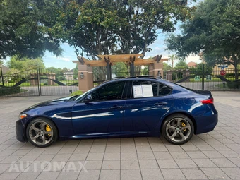 2019 Alfa Romeo Giulia Sport – miniatura 10