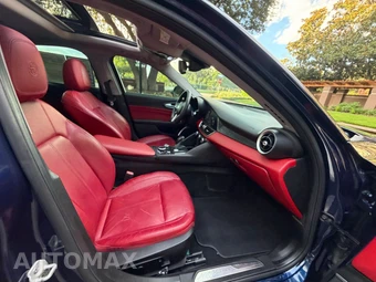 2019 Alfa Romeo Giulia Sport – miniatura 21