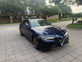 2019 Alfa Romeo Giulia Sport – miniatura 3