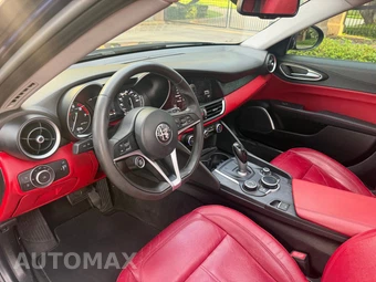 2019 Alfa Romeo Giulia Sport – miniatura 31