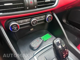 2019 Alfa Romeo Giulia Sport – miniatura 41