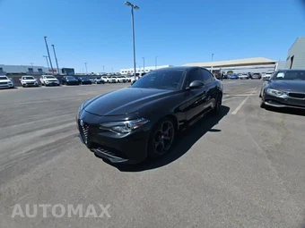 2019 Alfa Romeo Giulia Sport