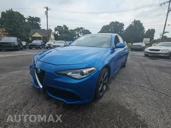 2019 Alfa Romeo Giulia Sport