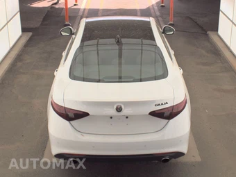 2019 Alfa Romeo Giulia Ti Lusso - miniatura 5