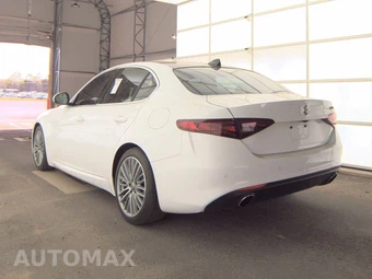 2019 Alfa Romeo Giulia Ti Lusso - miniatura 6