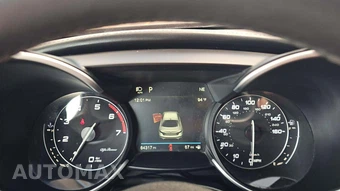 2019 Alfa Romeo Giulia Ti Sport Carbon - miniatura 17