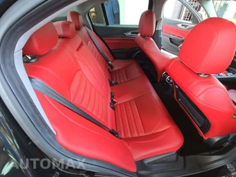 2019 Alfa Romeo Giulia Ti Sport – miniatura 16