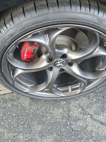 2019 Alfa Romeo Giulia Ti Sport – miniatura 23