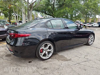 2019 Alfa Romeo Giulia Ti Sport - miniatura 12