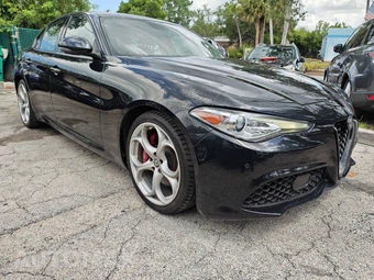 2019 Alfa Romeo Giulia Ti Sport - miniatura 20