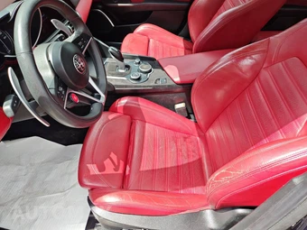 2019 Alfa Romeo Giulia Ti Sport - miniatura 31