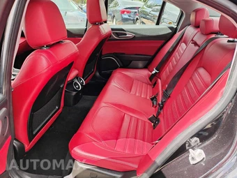 2019 Alfa Romeo Giulia Ti Sport - miniatura 39