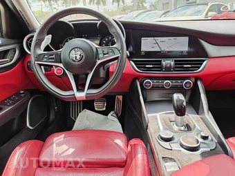 2019 Alfa Romeo Giulia Ti Sport - miniatura 43