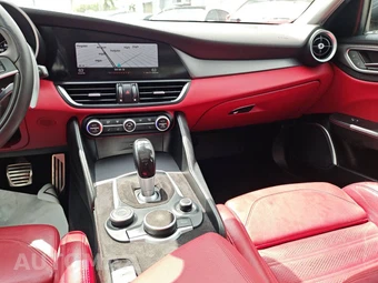 2019 Alfa Romeo Giulia Ti Sport - miniatura 44