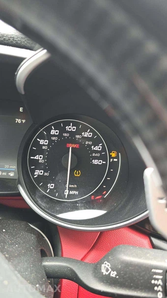 2019 Alfa Romeo Giulia Ti Sport – miniatura 23