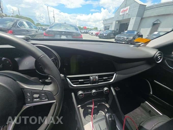 2019 Alfa Romeo Giulia Ti Sport - miniatura 10