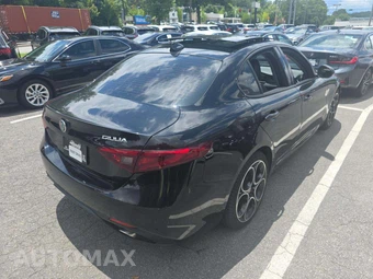 2019 Alfa Romeo Giulia Ti Sport - miniatura 3