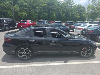 2019 Alfa Romeo Giulia Ti Sport - miniatura 4