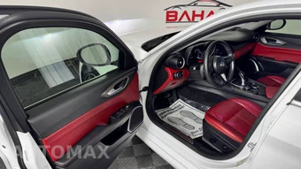 2019 Alfa Romeo Giulia Ti – miniatura 11