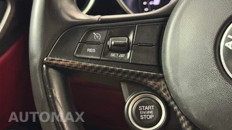 2019 Alfa Romeo Giulia Ti – miniatura 19